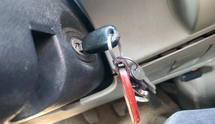 2016 Mahindra Kuv100 K4 PLUS 6 STR, Petrol, Manual, 94,129 km, interior