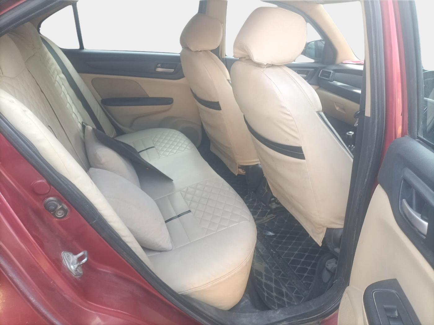 2018 Honda Amaze 1.2L I-VTEC S, Petrol, Manual, 1,13,952 km, interior