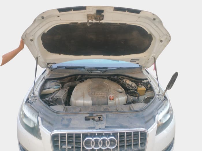 2011 Audi Q7 3.0 TDI QUATTRO, Diesel, Automatic, 1,26,107 km, exterior