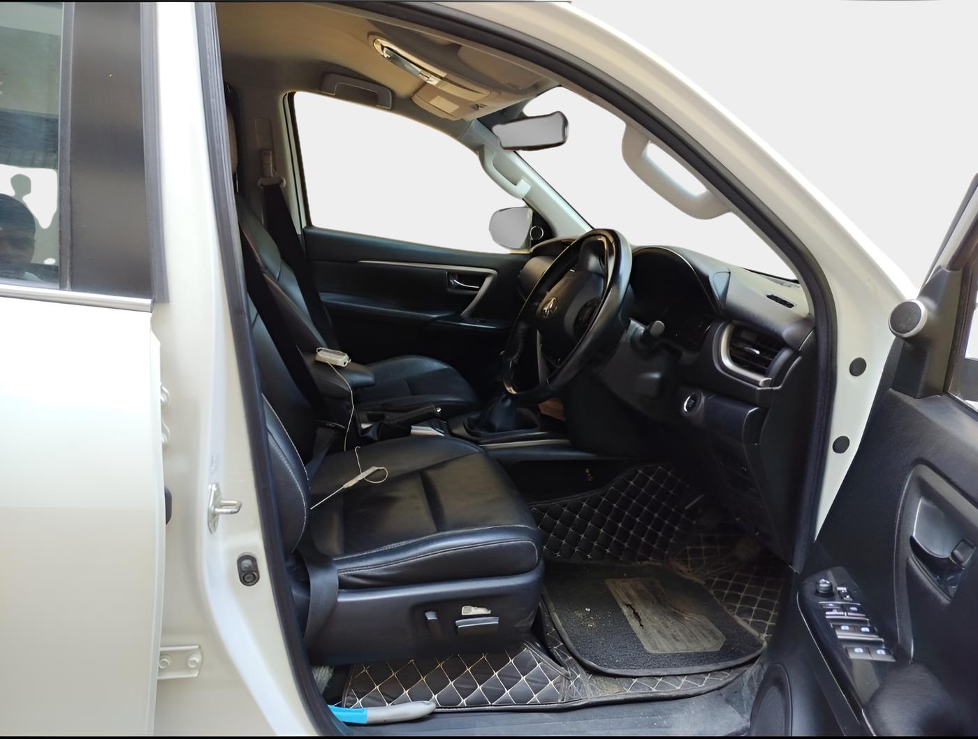 2021 Toyota Fortuner 2.8 4X2 MT, Diesel, Manual, 63,863 km, interior