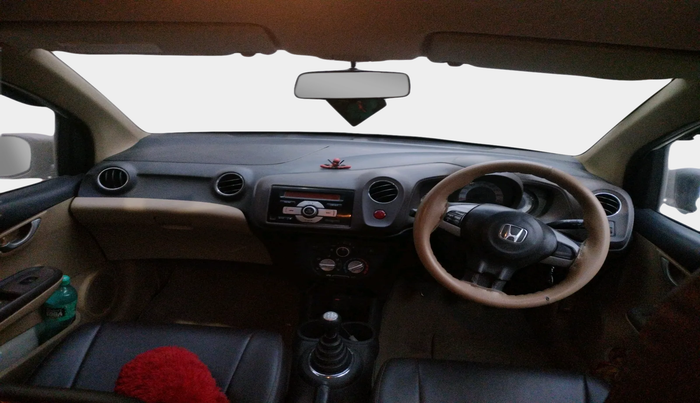 2011 Honda Brio V MT, Petrol, Manual, 60,272 km, interior