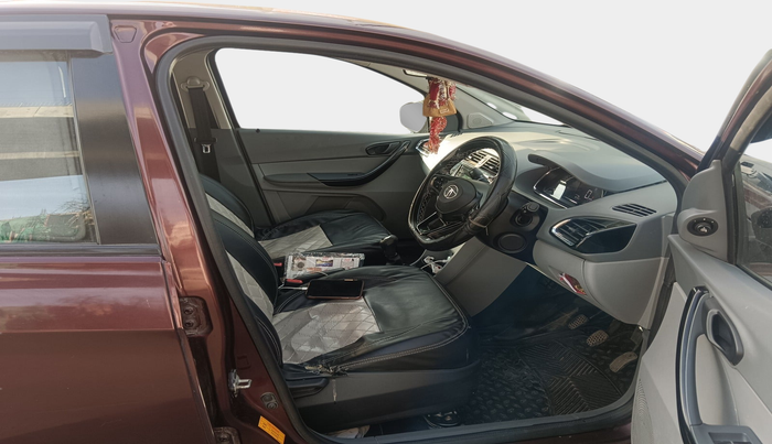 2022 Tata TIGOR XZ CNG, Petrol, Manual, 98,127 km, interior