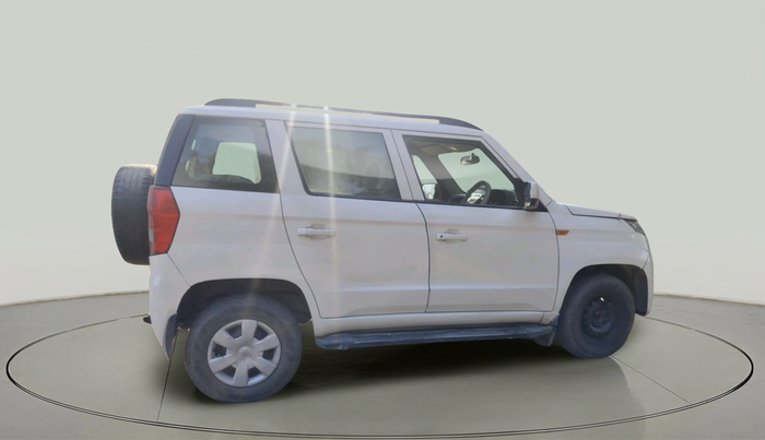 2016 Mahindra TUV300 T6, Diesel, Manual, 2,09,272 km, exterior