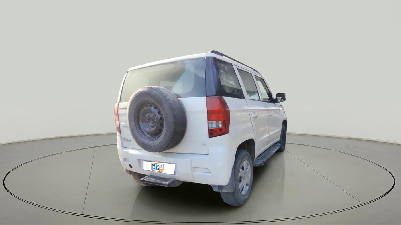 2016 Mahindra TUV300 T6, Diesel, Manual, 2,09,272 km, exterior