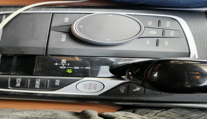 2022 BMW 3 SERIES GRAN LIMOUSINE 320D LUXURY LINE, Diesel, Automatic, 75,584 km, interior