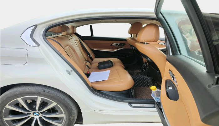 2022 BMW 3 SERIES GRAN LIMOUSINE 320D LUXURY LINE, Diesel, Automatic, 75,584 km, interior