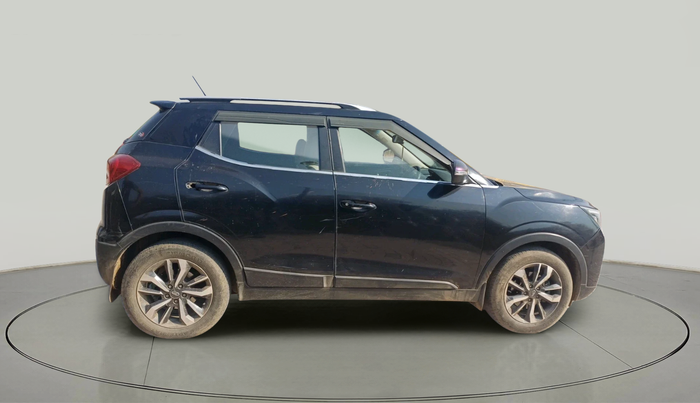 2019 Mahindra XUV300 W8 (O) 1.5 DIESEL, Diesel, Manual, 85,339 km, exterior