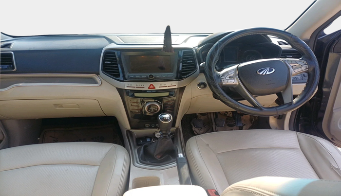 2019 Mahindra XUV300 W8 (O) 1.5 DIESEL, Diesel, Manual, 85,339 km, interior