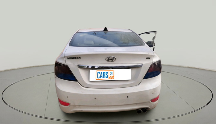 2014 Hyundai Verna FLUIDIC 1.6 CRDI SX, Diesel, Manual, 1,02,657 km, exterior