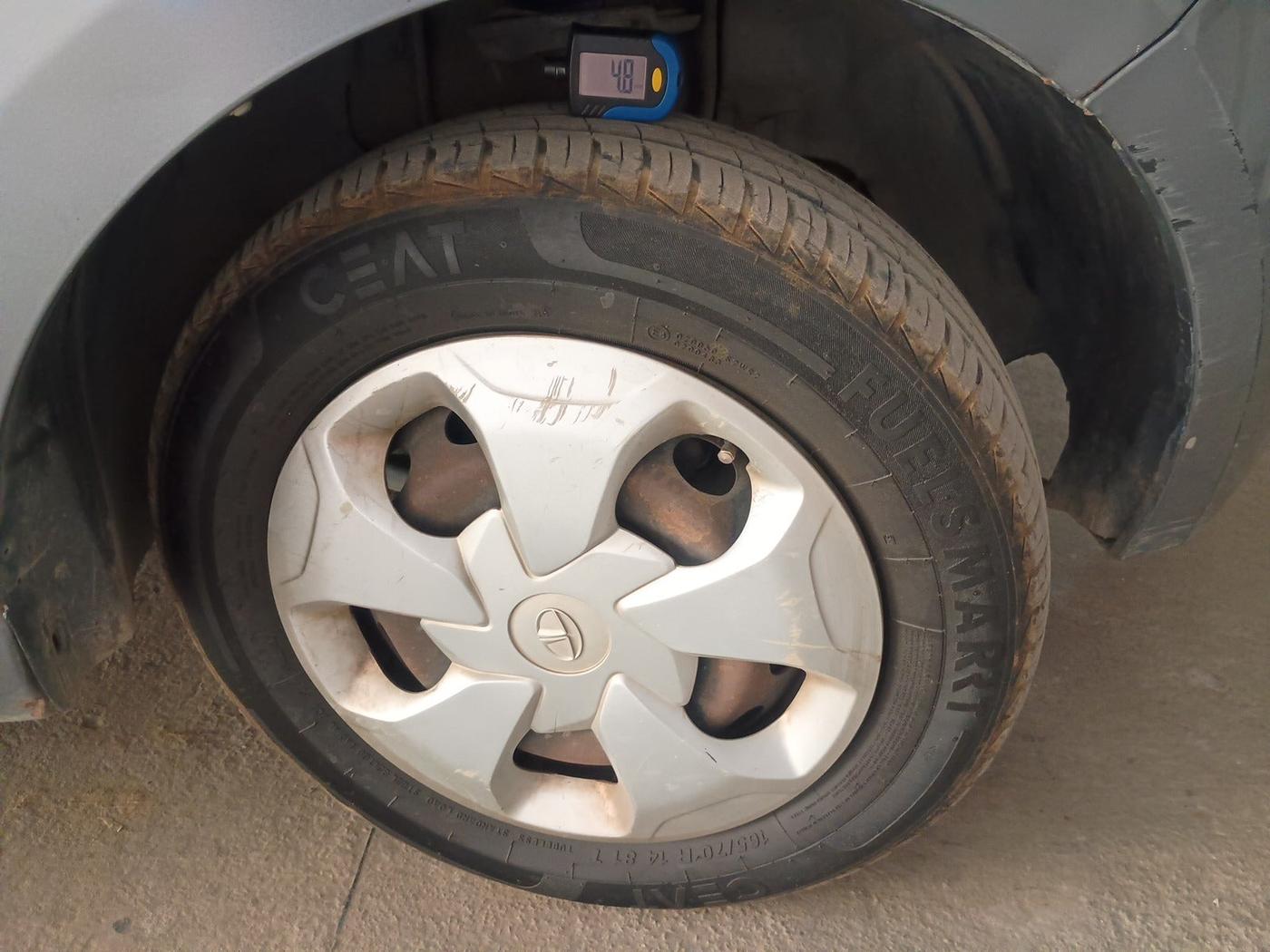 2018 Tata Tiago XT PETROL, Petrol, Manual, 76,199 km, tyre