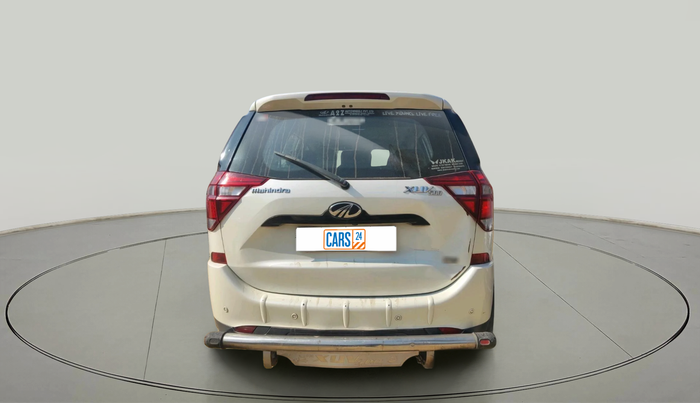 2018 Mahindra XUV500 W9, Diesel, Manual, 92,081 km, exterior