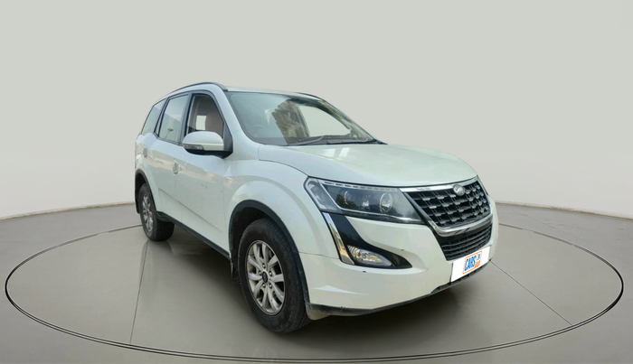 2018 Mahindra XUV500 W9, Diesel, Manual, 92,081 km, exterior