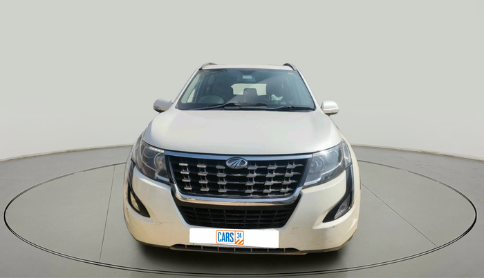 2018 Mahindra XUV500 W9, Diesel, Manual, 92,081 km, exterior
