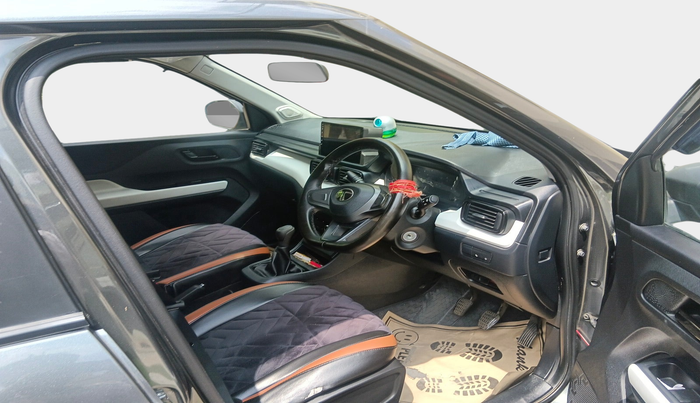 2024 Tata PUNCH PURE MT, Petrol, Manual, 32,903 km, interior