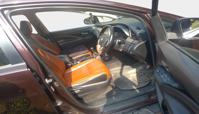 2016 Toyota Innova Crysta 2.4 GX 8 STR, Diesel, Manual, 1,25,823 km, interior