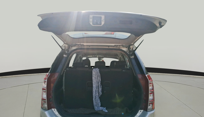 2015 Mahindra XUV500 W8, Diesel, Manual, 88,094 km, exterior