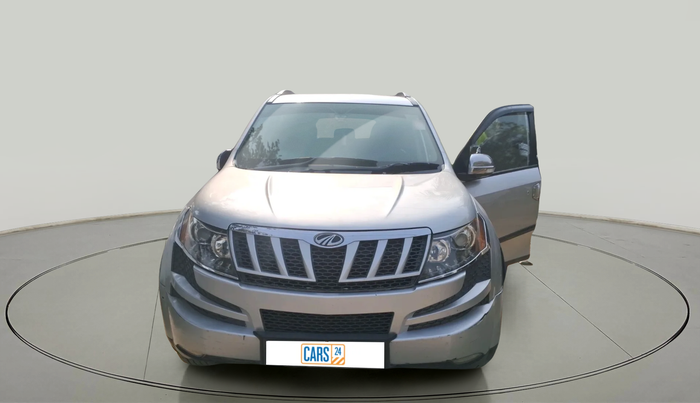 2015 Mahindra XUV500 W8, Diesel, Manual, 88,094 km, exterior