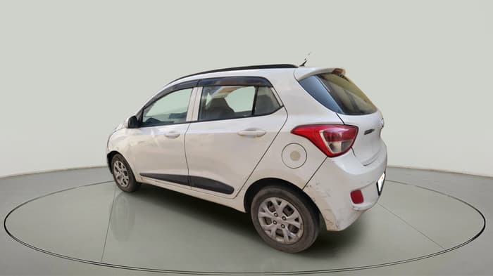 2015 Hyundai Grand i10 SPORTZ 1.2 KAPPA VTVT, Petrol, Manual, 1,48,263 km, exterior