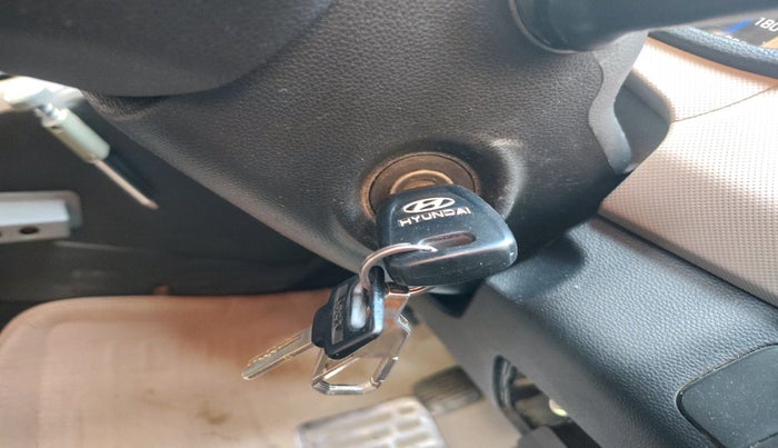 2015 Hyundai Grand i10 SPORTZ 1.2 KAPPA VTVT, Petrol, Manual, 1,48,263 km, interior