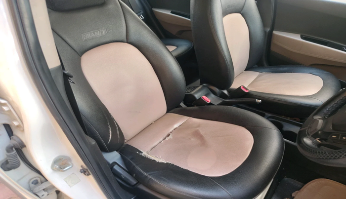 2015 Hyundai Grand i10 SPORTZ 1.2 KAPPA VTVT, Petrol, Manual, 1,48,263 km, interior