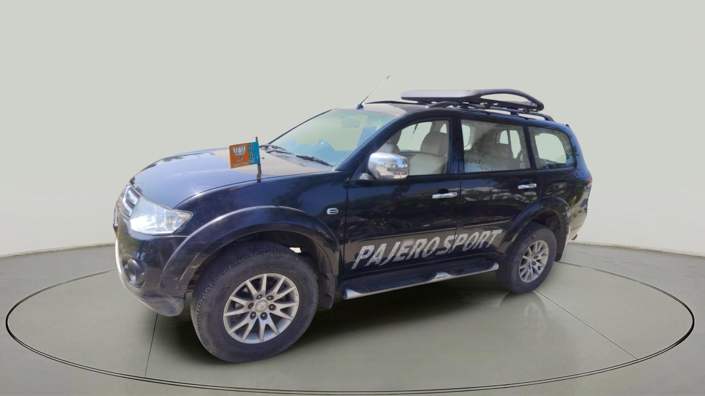 2015 Mitsubishi Pajero Sport 2.5 MT 4X4, Diesel, Manual, 2,44,917 km, exterior
