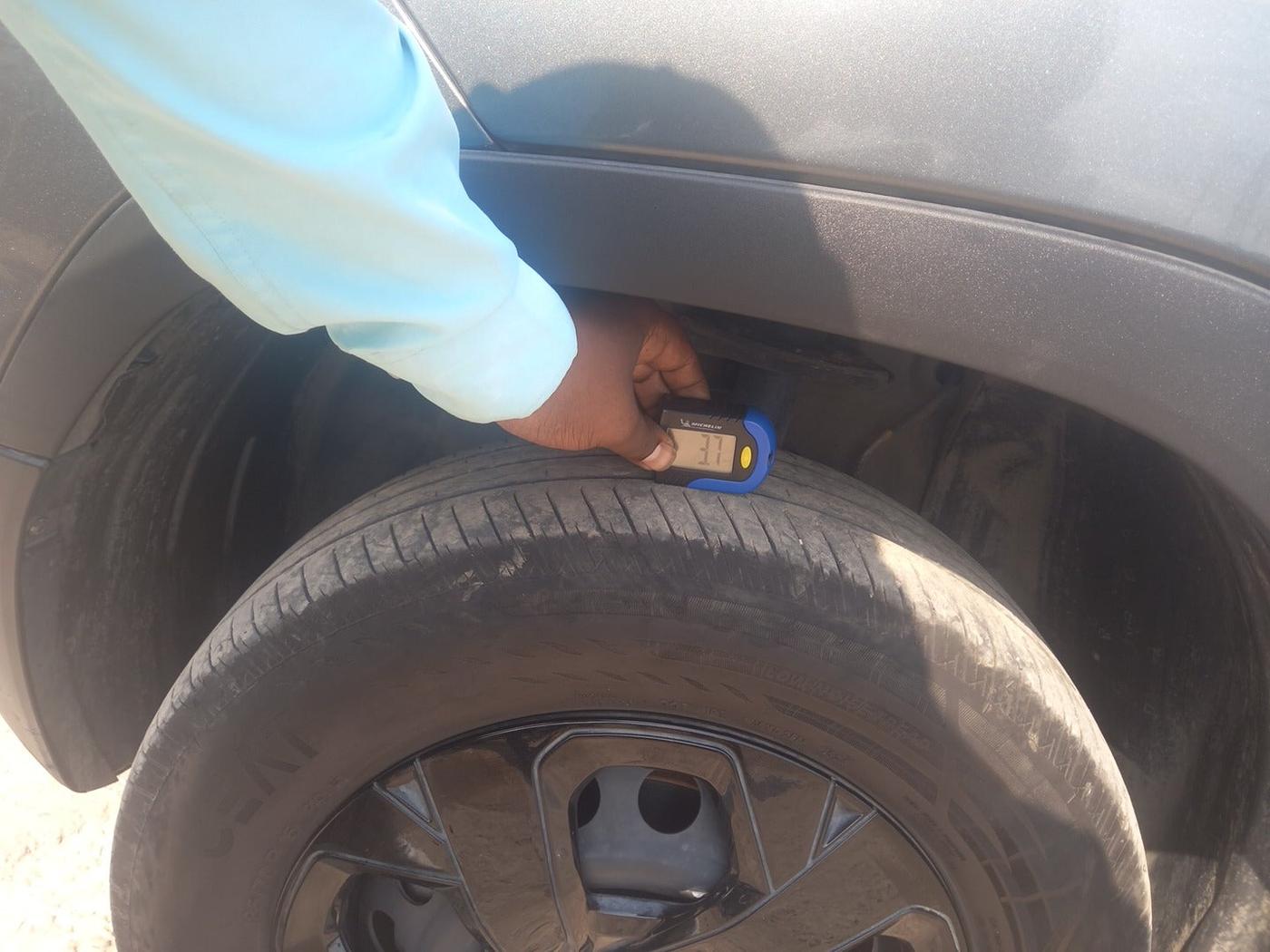 2024 Tata PUNCH PURE MT CNG, Petrol, Manual, 52,477 km, tyre