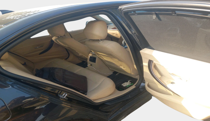 2016 BMW 3 Series 320d Prestige, Diesel, Automatic, 44,870 km, interior