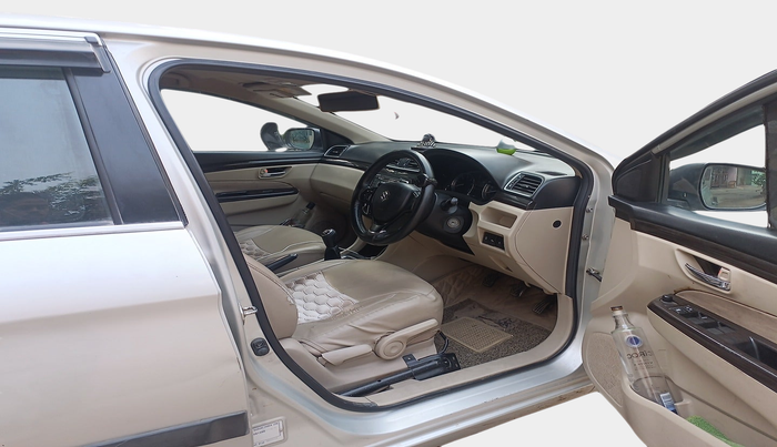 2017 Maruti Ciaz DELTA DIESEL 1.3, Diesel, Manual, 74,699 km, interior