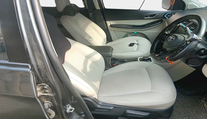 2023 Tata TIAGO EV XZ PLUS TECH LUX LONG RANGE, Electric, Automatic, 42,251 km, interior