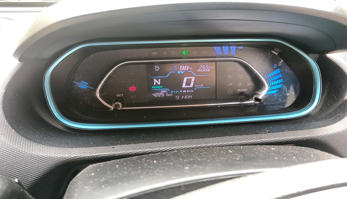 2023 Tata TIAGO EV XZ PLUS TECH LUX LONG RANGE, Electric, Automatic, 42,251 km, interior