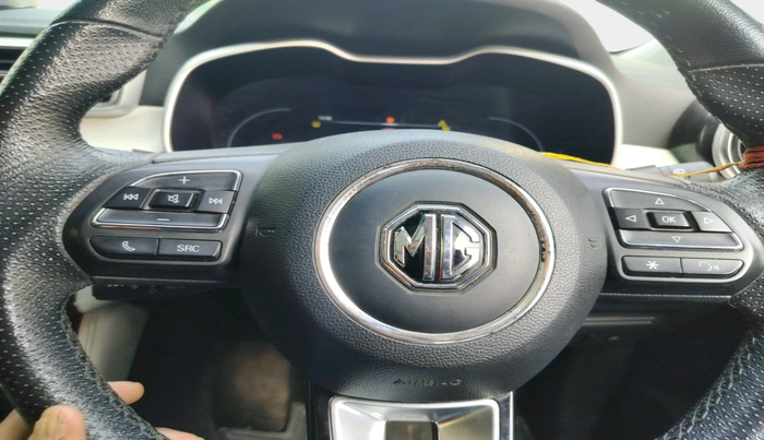 2022 MG ASTOR SAVVY 1.5 CVT, Petrol, Automatic, 13,840 km, interior