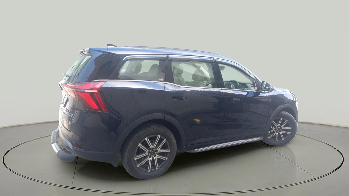 2022 Mahindra XUV700 AX 7 LUXURY P AT 7 STR, Petrol, Automatic, 20,134 km, exterior