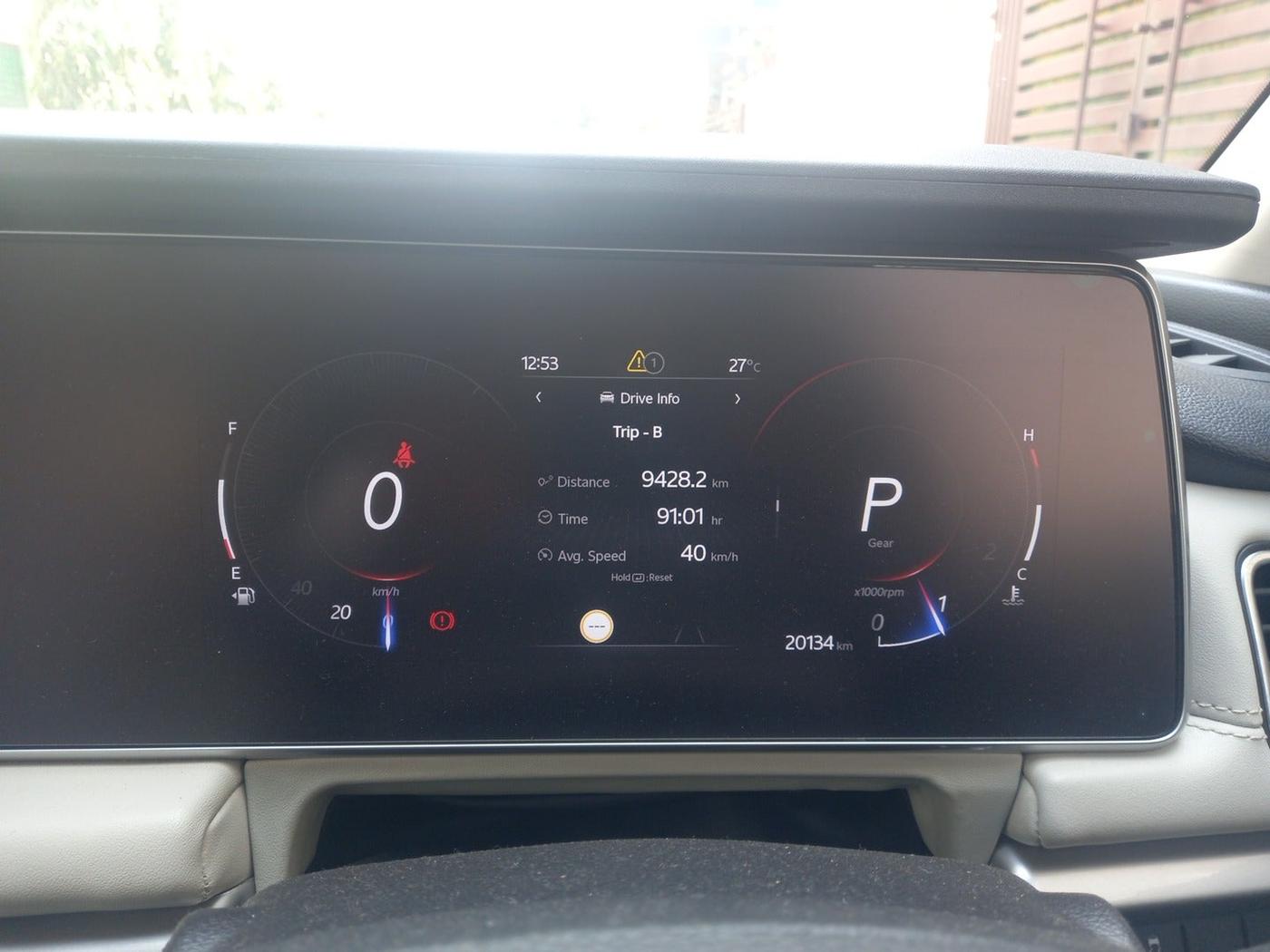 2022 Mahindra XUV700 AX 7 LUXURY P AT 7 STR, Petrol, Automatic, 20,134 km, interior