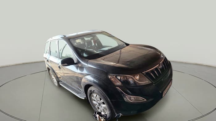 2016 Mahindra XUV500 W10, Diesel, Manual, 74,848 km, exterior