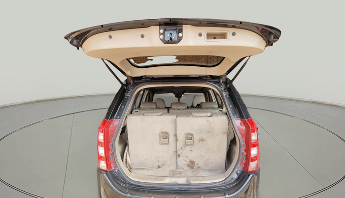 2016 Mahindra XUV500 W10, Diesel, Manual, 74,848 km, exterior