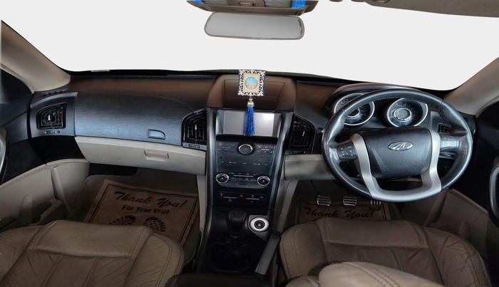 2016 Mahindra XUV500 W10, Diesel, Manual, 74,848 km, interior