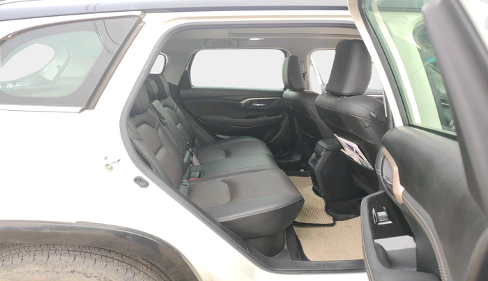 2023 Maruti Grand Vitara ALPHA PLUS HYBRID ECVT, Hybrid, Automatic, 19,524 km, interior