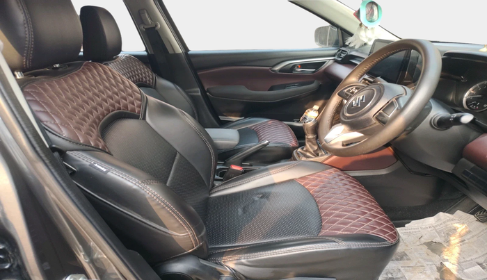 2024 Maruti Grand Vitara SIGMA SMART HYBRID, Petrol, Manual, 25,189 km, interior