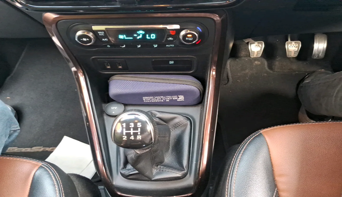 2019 Ford Ecosport TITANIUM 1.5L THUNDER EDTION DIESEL, Diesel, Manual, 1,20,424 km, interior
