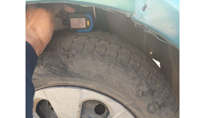 2010 Maruti Ritz VXI GENUS, Petrol, Manual, 57,602 km, tyre