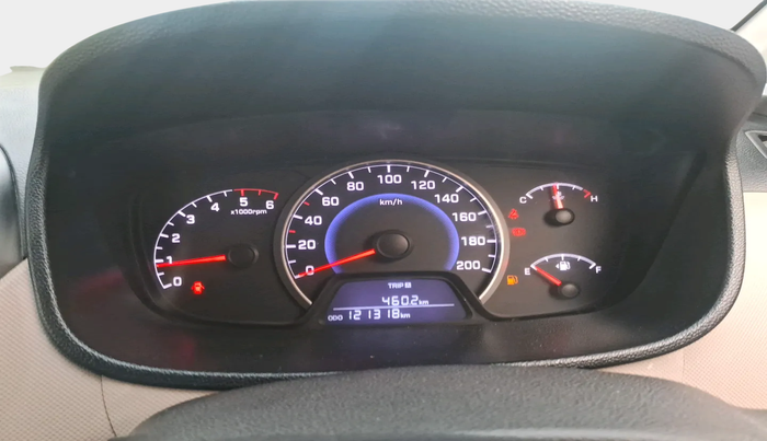 2016 Hyundai Grand i10 SPORTZ 1.1 CRDI, Diesel, Manual, 1,21,318 km, interior