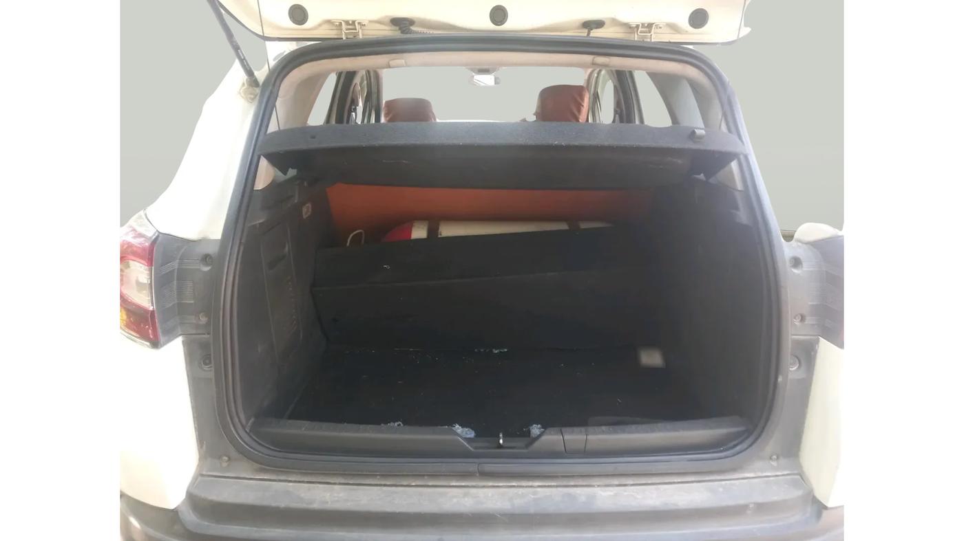 2019 Renault Captur RXE PETROL, Petrol, Manual, 1,52,027 km, exterior