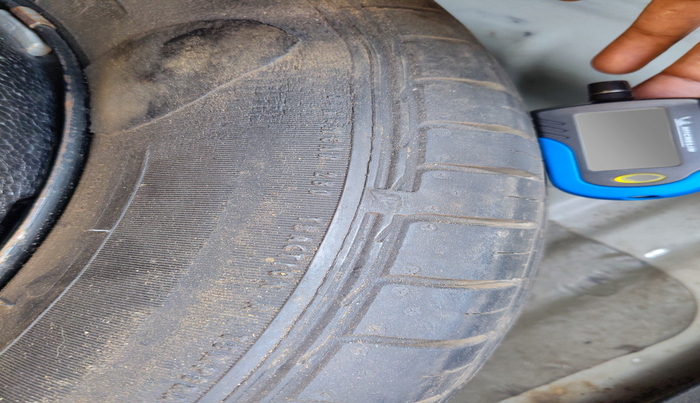 2015 Hyundai Creta SX PLUS AT 1.6 DIESEL, Diesel, Automatic, 1,13,632 km, tyre