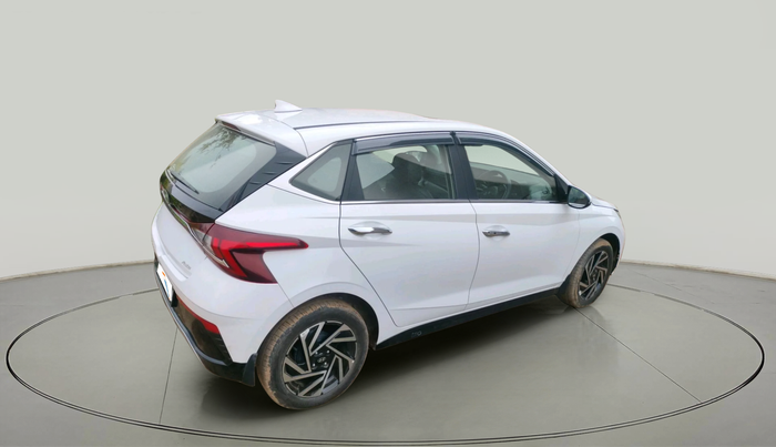 2025 Hyundai NEW I20 ASTA 1.2 MT, Petrol, Manual, 13,557 km, exterior