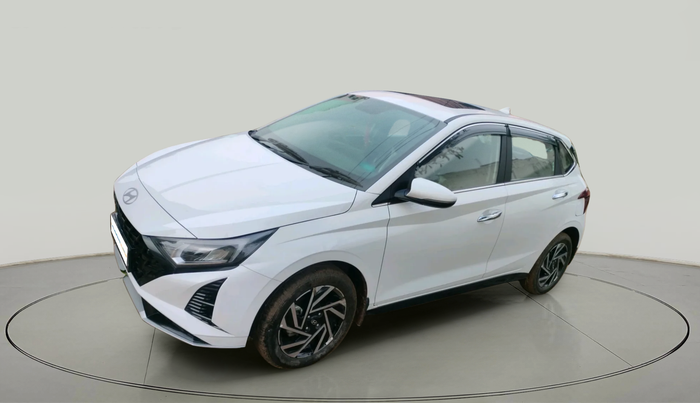 2025 Hyundai NEW I20 ASTA 1.2 MT, Petrol, Manual, 13,557 km, exterior