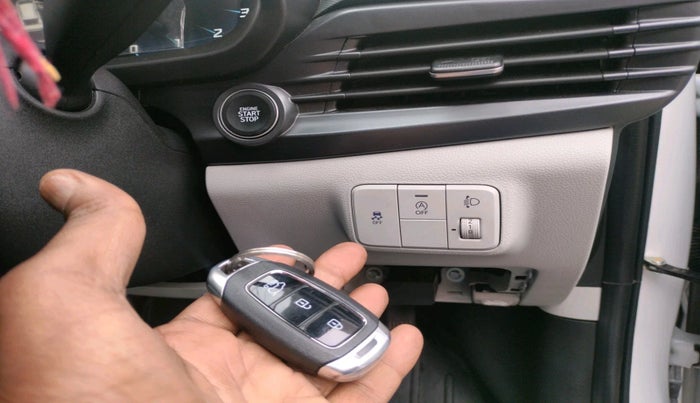 2025 Hyundai NEW I20 ASTA 1.2 MT, Petrol, Manual, 13,557 km, interior