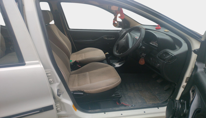 2017 Tata Indigo ECS GLS, Petrol, Manual, 44,705 km, interior