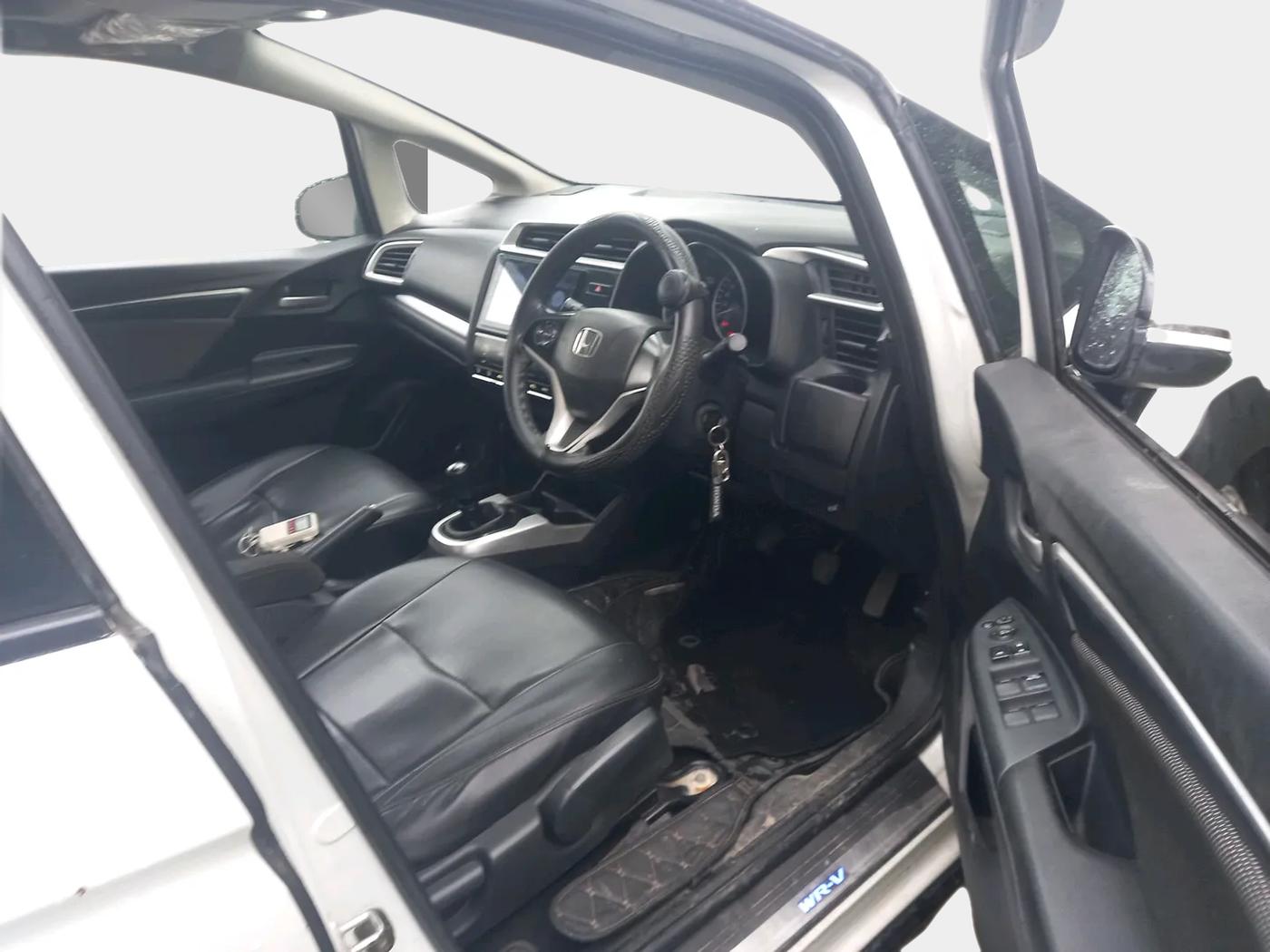 2019 Honda WR-V 1.2L I-VTEC VX MT, Petrol, Manual, 39,873 km, interior
