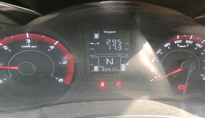 2021 Mahindra XUV300 W6 1.5 Diesel, Diesel, Manual, 65,417 km, interior