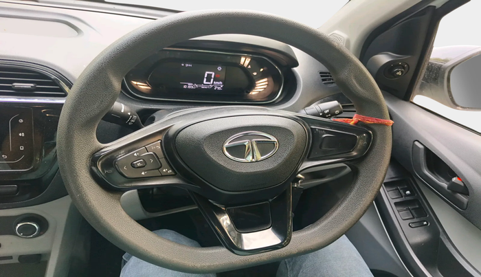 2023 Tata Tiago XT PETROL, Petrol, Manual, 10,395 km, interior